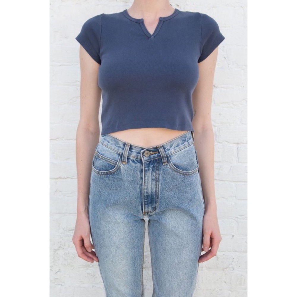 Brandy Melville Ashlyn V Notch Top in Navy